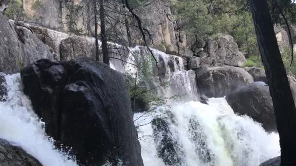 Vatten Falla Den Yosemite National Park Kalifornien — Stockvideo