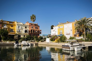 Valencia yakınlarındaki rahat liman