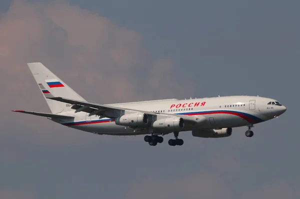 Wladimir Putins Flugzeug Bereitet Sich Auf Die Landung Auf Dem Stockfoto