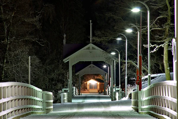 Ponte Para Seurasaari Helsínquia Foto Caminho Iluminado Capturado Escuro Noite — Fotografia de Stock