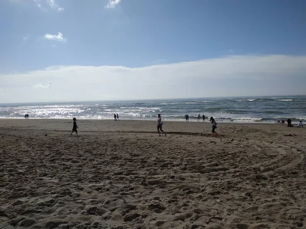 Gyerekek Játszanak Homokos Strandon Isla Cristina Tartomány Huelva Spanyolország — Stock Fotó