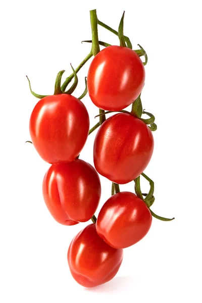 Taze vişneli domatesler beyaz arka planda izole edilmiş.
