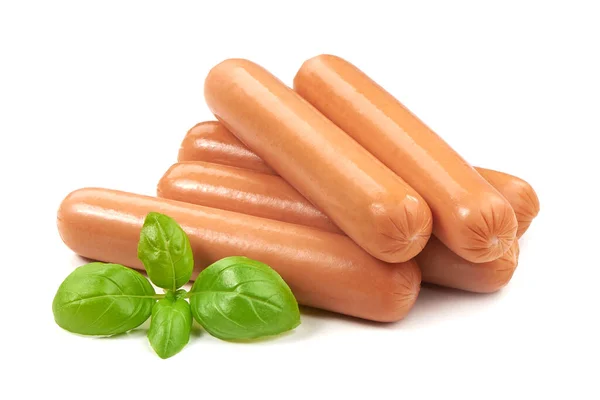 Fesleğenli haşlanmış sosisler, beyaz arka planda izole edilmiş..