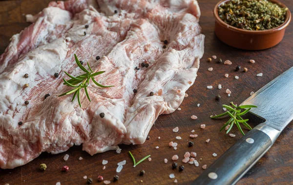 Close up de carne de porco crua Secreto de ventresca pura iberico — Fotografia de Stock