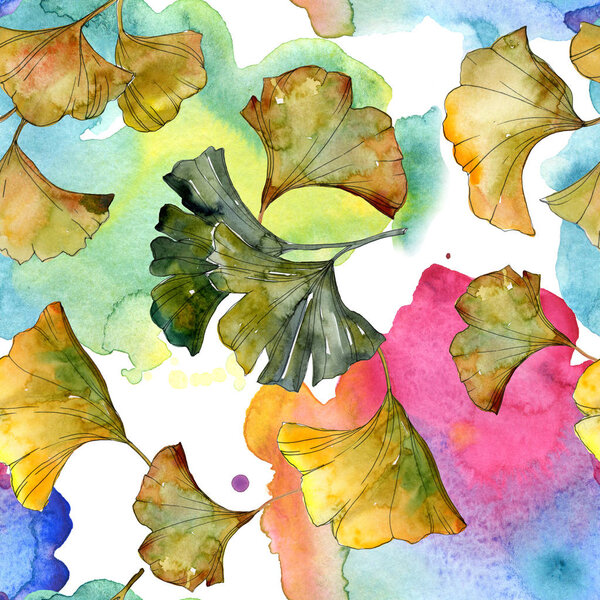 Yellow and green ginkgo biloba foliage watercolor illustration. Seamless background pattern. 
