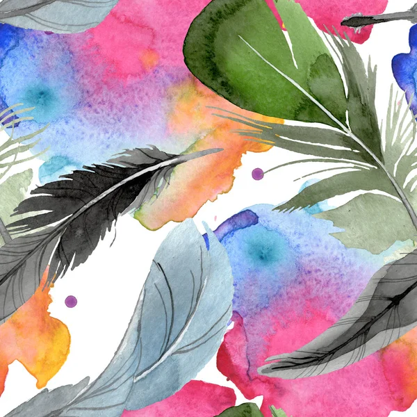 Bird feather from wing isolated. Watercolor background illustration set. Seamless background pattern. — Stock Photo, Image