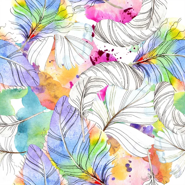 Colorful bird feather from wing isolated. Watercolor background illustration set. Watercolour drawing fashion aquarelle isolated. Seamless background pattern. Fabric wallpaper print texture. — Stock Photo