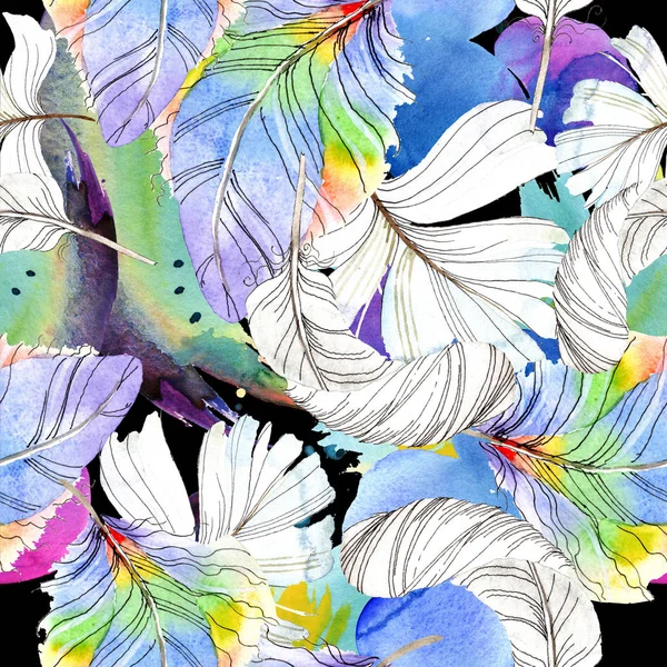 Colorful bird feather from wing isolated. Watercolor background illustration set. Watercolour drawing fashion aquarelle isolated. Seamless background pattern. Fabric wallpaper print texture. — Stock Photo