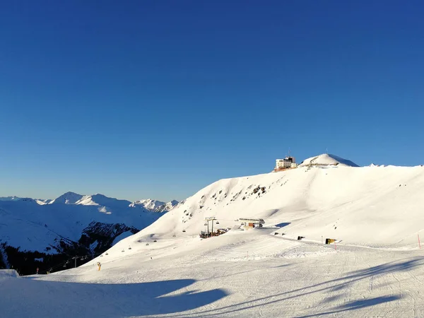 Férias Inverno Entre Montanhas Suíças Cobertas Neve Davos Suíça — Fotografia de Stock