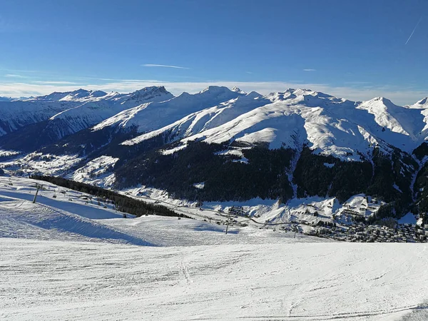 Stoki Narciarskie Ośnieżone Góry Davos Szwajcaria — Zdjęcie stockowe