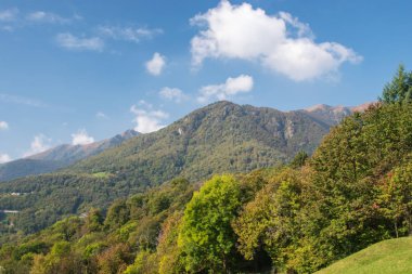 İsviçre Alplerinde sonbahar