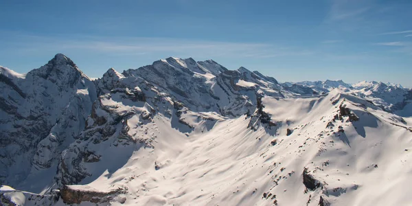 瑞士白雪覆盖的高山 在瑞士Murren Jungfrau地区拍摄 — 图库照片