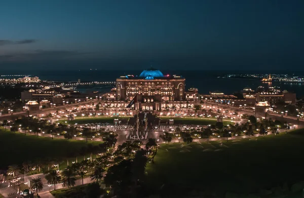 Монументальная Достопримечательность Отель Emirates Palace Снято Абу Даби Оаэ Ноябрь Лицензионные Стоковые Изображения