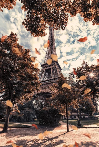 Otoño París Cerca Torre Eiffel Vista Desde Campo Marte — Foto de Stock