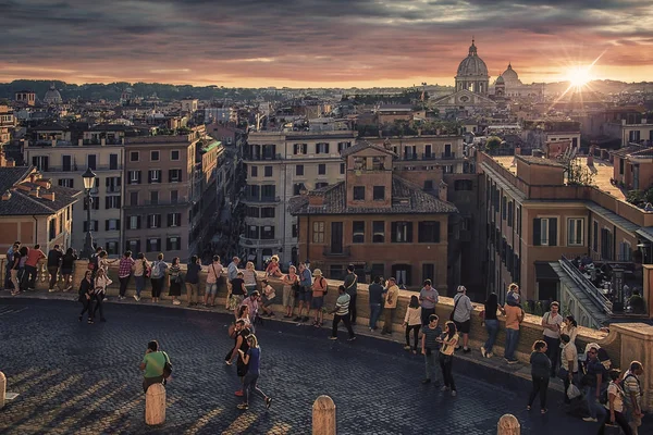 Crowded Spagna District Rome Sunset — Stock Photo, Image