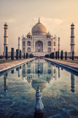 Taj mahal gündoğumu ışık, agra, Hindistan