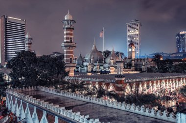 Gece Kuala Lumpur Jamek Camii