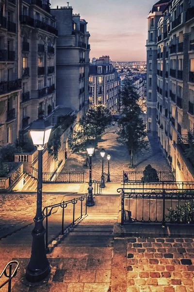 Сходи Районі Монмартр Вечорі — стокове фото
