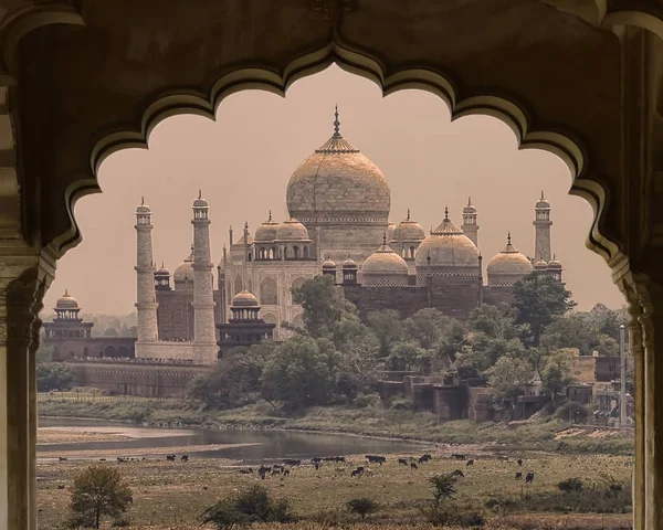 Mausoleo Taj Mahal Visto Desde Fuerte Agra India — Foto de Stock