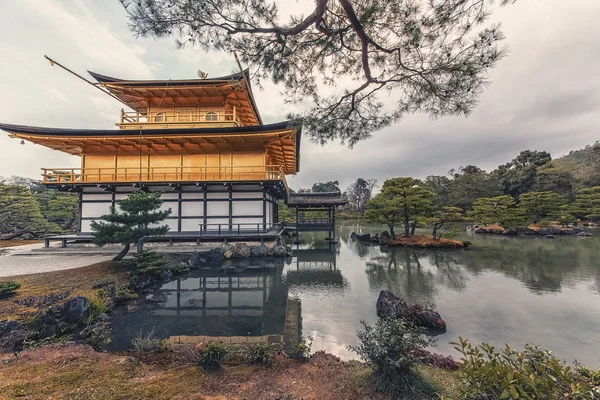 Kinkaku-ji Tapınağı: Kyoto, Japan