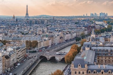 Öğleden sonra Paris şehir panoraması