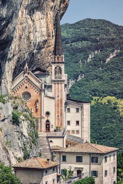 Santuario Madonna Della Corona Italia — Foto de Stock