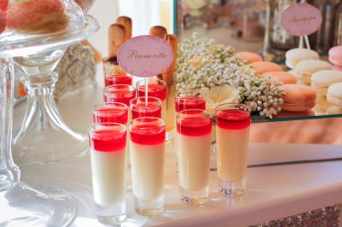 Panacota 'da bir düğün kutlaması var.