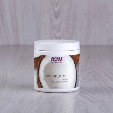 Kamyanets-Podilskyi, Ukrayna - 25 Ağustos 2020: Now Foods, Solutions, Coconut Oil, 7 fl oz (207 ml.)