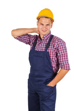 Emin inşaat işçisi ile sarı hat izole arka plan üzerinde kameraya gülümseyen