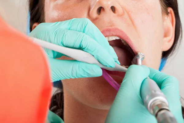 Zavřete Obrázek Zubní Postup Pacientka — Stock fotografie