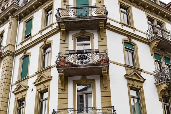 Bild Ett Traditionellt Hus Interlaken Schweiz — Stockfoto