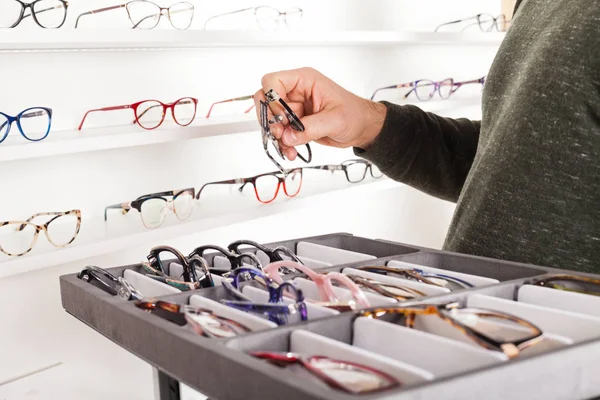 Las Gafas Moda Correctivas Para Los Ojos Estante Tienda Óptica —  Fotos de Stock