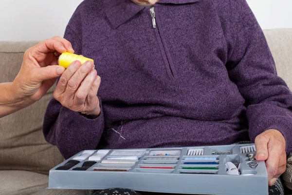 Elderly Woman Holding Sewing Kit Colored Twisted Yarn — Stock Photo, Image