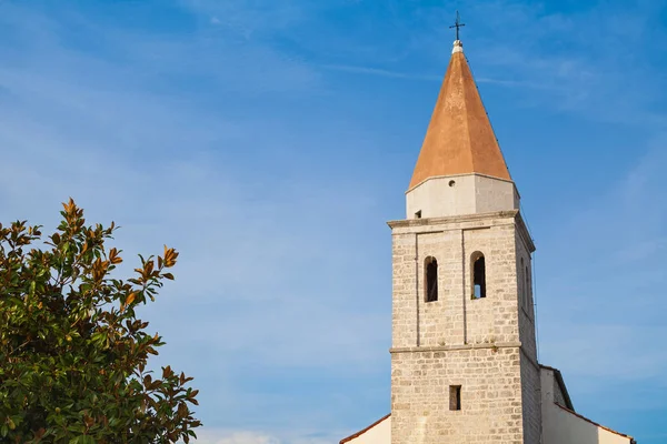 Chiesa Romano Cattolica Nel Centro Storico Krk Croazia Costruzione Antica — Foto Stock