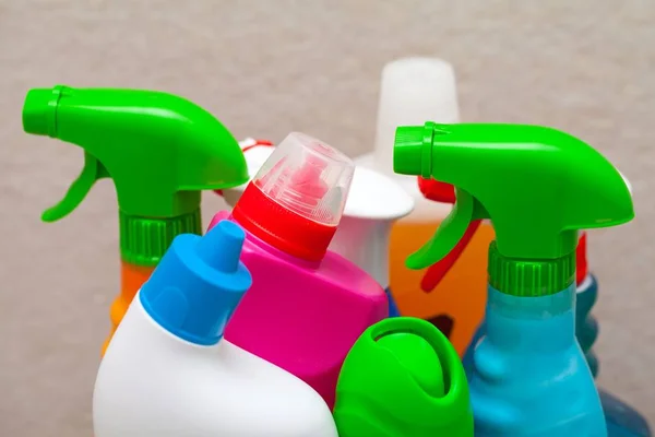 Bottiglie Colorate Prodotti Detergenti — Foto Stock