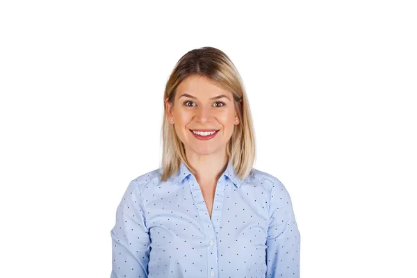 Fröhliche Junge Frau Blauem Hemd Lächelt Vor Isoliertem Hintergrund Die — Stockfoto