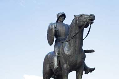 At heykeli Gyula, Macaristan için Ortaçağ savaşçı resmini