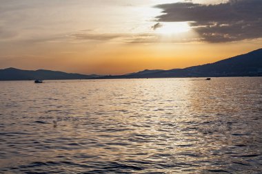 Güzel altın gün batımı Trogir, Hırvatistan