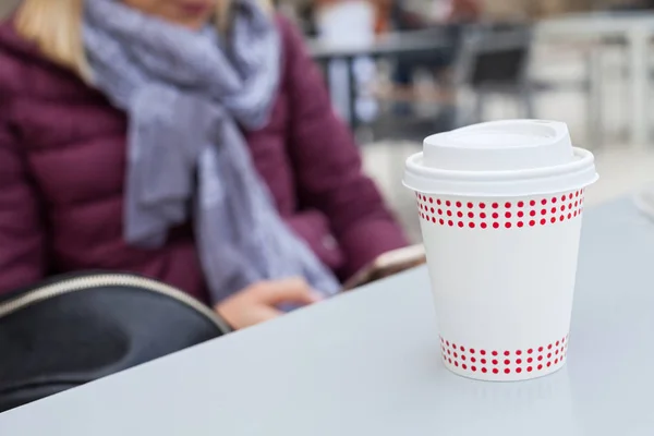 Kaffee to go — Stockfoto