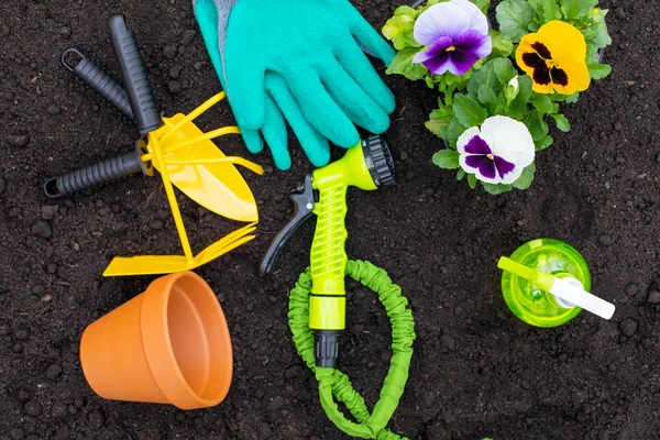 Gardening tools - top view — Stock Photo, Image