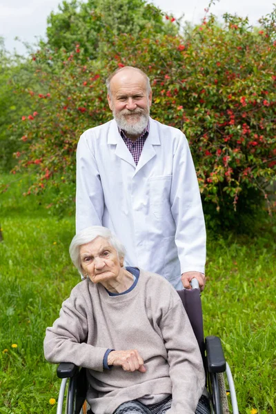 Assisted living — Stock Photo, Image