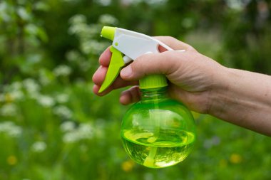 Organik gübre spreyi