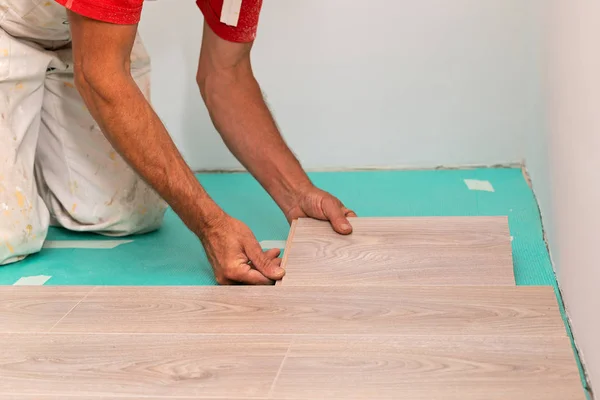 Installing laminate flooring