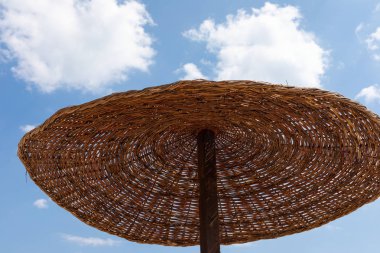 Reed plaj şemsiyesi