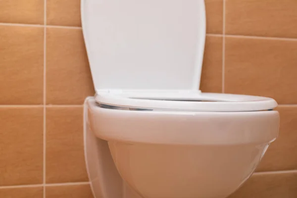 Toilet bowl at a bathroom — Stock Photo, Image