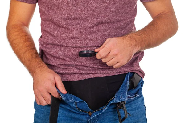 Genç adamın kasıkları