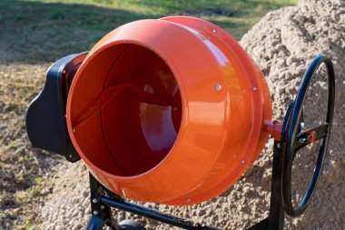  Elektrikli çimento karıştırıcı