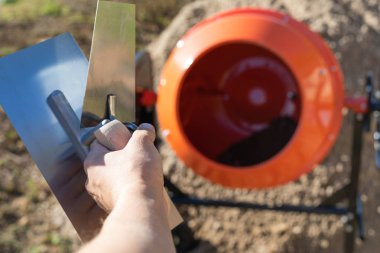 Elektrikli çimento karıştırıcı