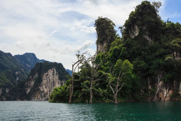 Een Bergmeer Thailand — Stockfoto