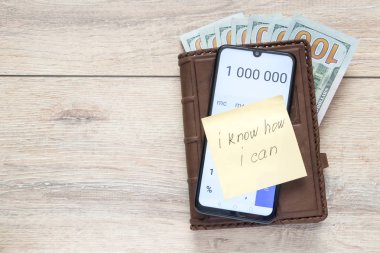 bize dolar ile Organizatör ve açık hesap makinesi numaraları 1 000 000 ve yapışkan notu ile levha ile bir yazıt ben nasıl biliyorum, ben arka planda bir masa kopya alanı ile